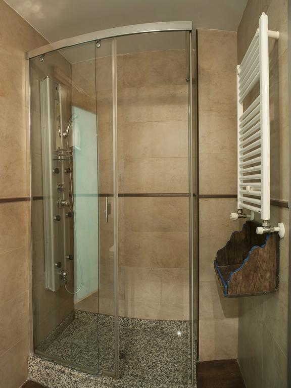 Ch Hostal Victoria Cuenca  Dış mekan fotoğraf