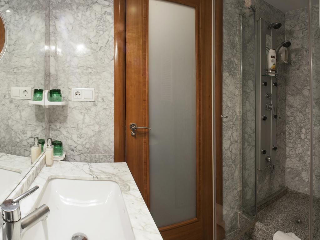 Ch Hostal Victoria Cuenca  Dış mekan fotoğraf