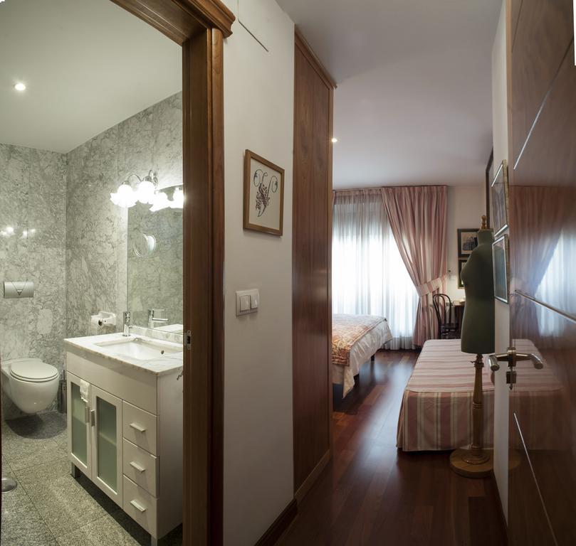 Ch Hostal Victoria Cuenca  Dış mekan fotoğraf