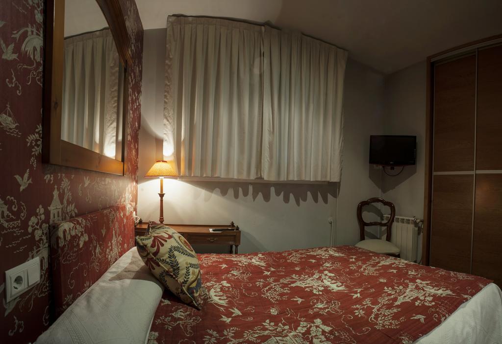 Ch Hostal Victoria Cuenca  Dış mekan fotoğraf